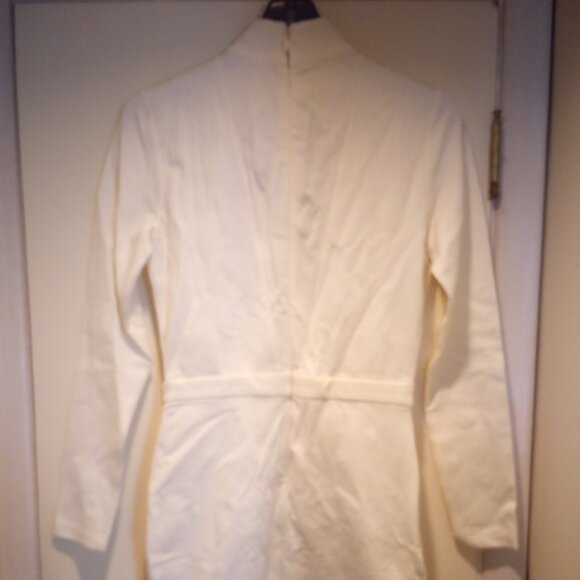 Bebe dress blk & wte long sleeve v sheer front laced mesh mini zip back S Nwt - Picture 9 of 9